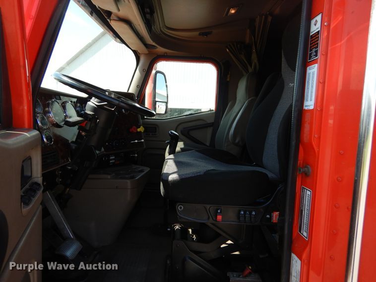 image for item DL6255 2006 International Eagle 9200i  semi truck