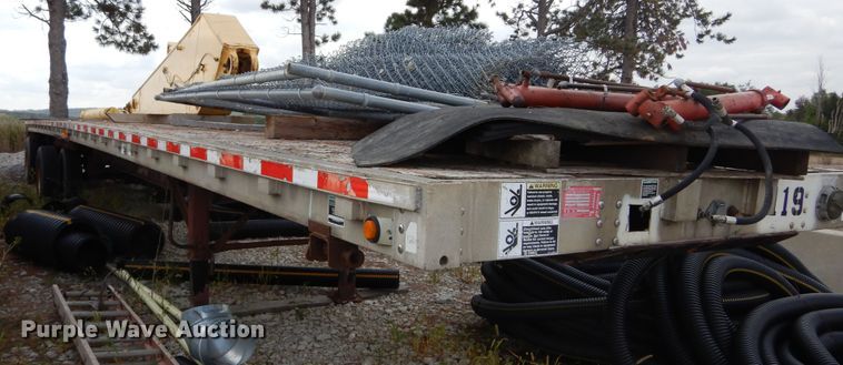image for item DL6456 2000 Wilson  flatbed trailer
