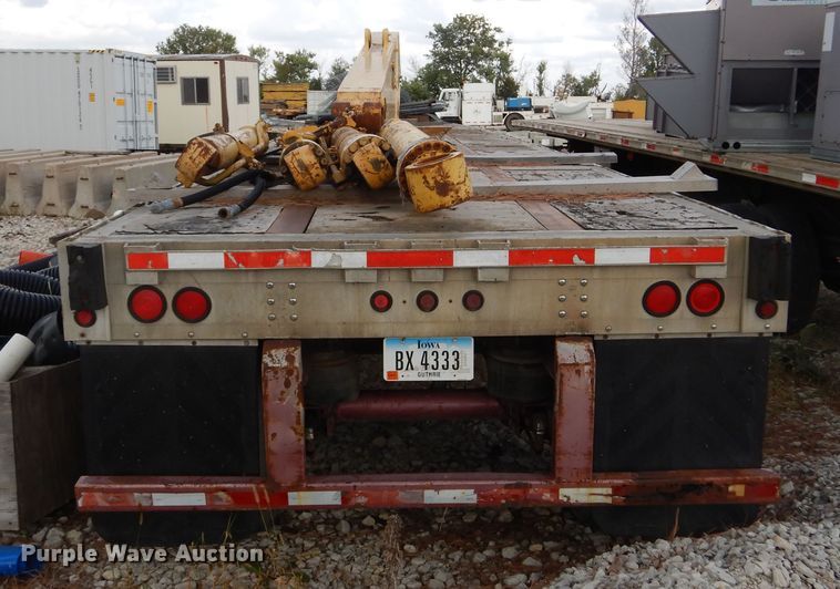 image for item DL6456 2000 Wilson  flatbed trailer