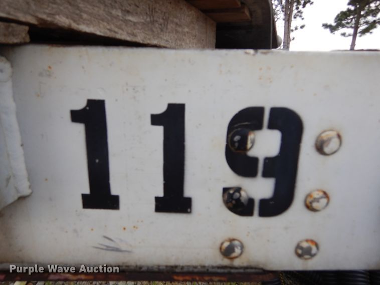 image for item DL6456 2000 Wilson  flatbed trailer