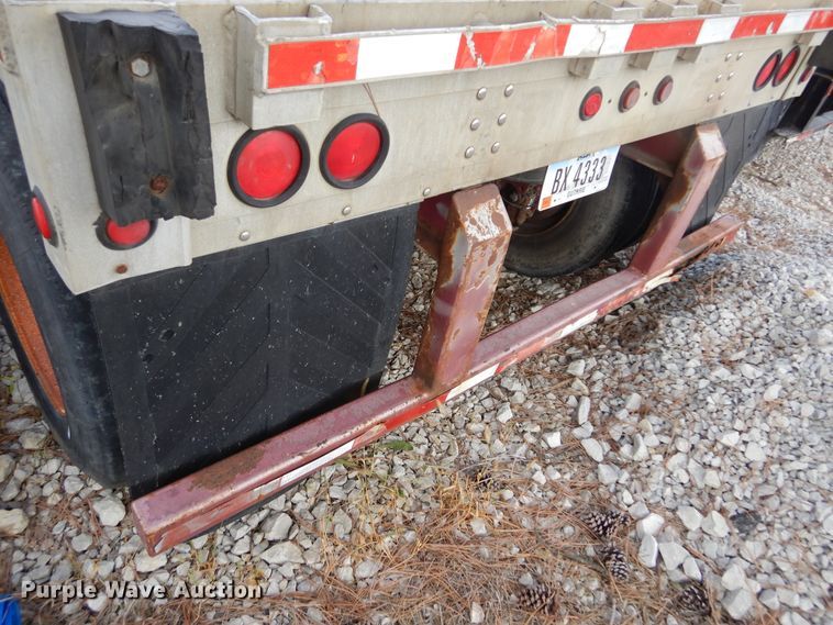 image for item DL6456 2000 Wilson  flatbed trailer