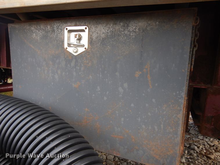 image for item DL6456 2000 Wilson  flatbed trailer