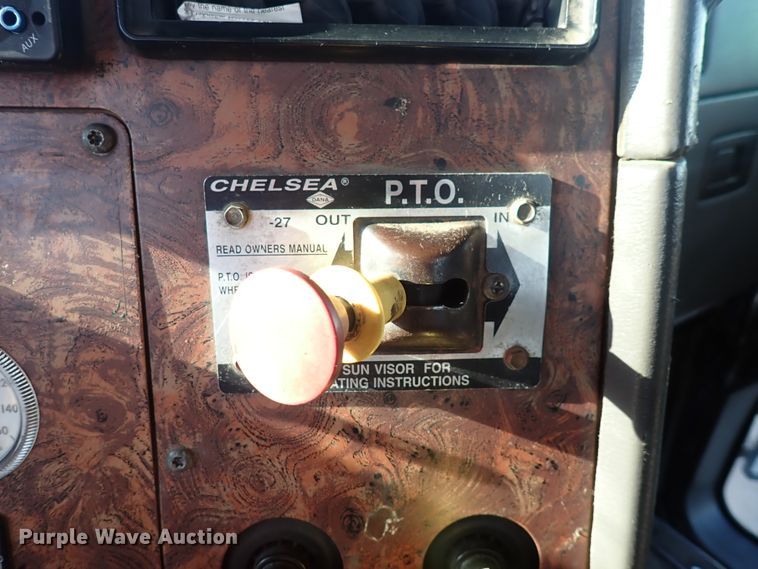 image for item DL7652 1998 International 9200  semi truck