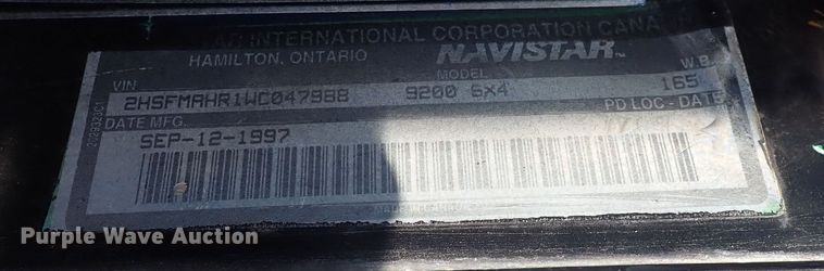 image for item DL7652 1998 International 9200  semi truck