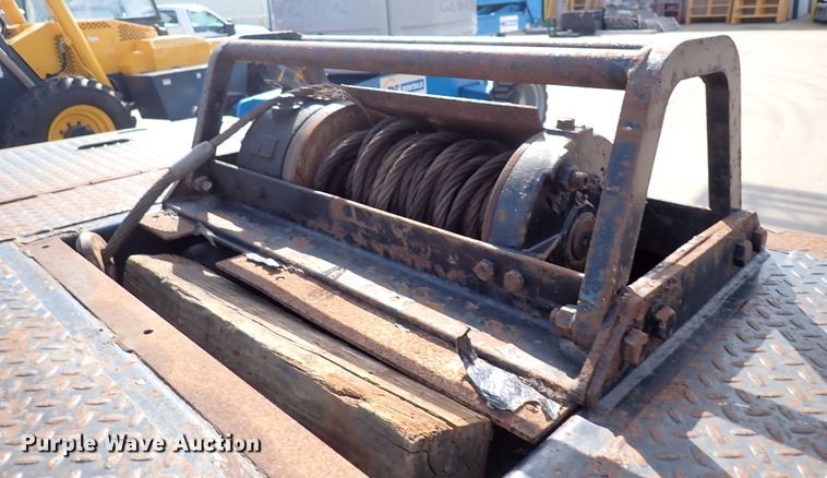 image for item DL7663 2005 Trail King TK70HT-482  drop deck equipment trailer