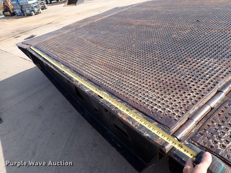 image for item DL7663 2005 Trail King TK70HT-482  drop deck equipment trailer