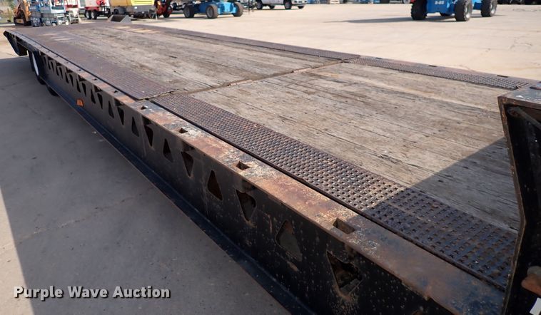 image for item DL7663 2005 Trail King TK70HT-482  drop deck equipment trailer