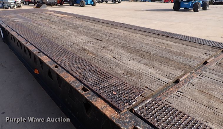 image for item DL7663 2005 Trail King TK70HT-482  drop deck equipment trailer