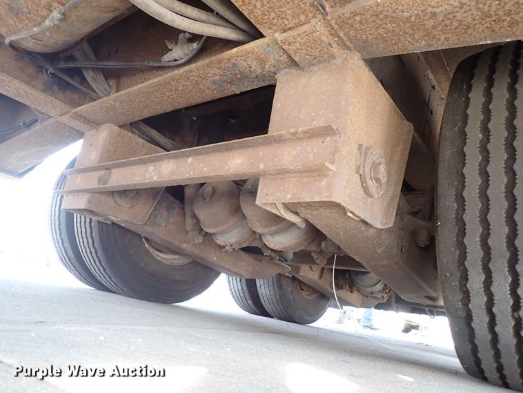 image for item DL7663 2005 Trail King TK70HT-482  drop deck equipment trailer