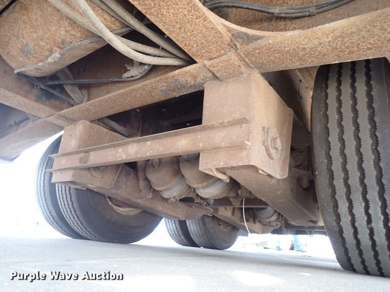 image for item DL7663 2005 Trail King TK70HT-482  drop deck equipment trailer