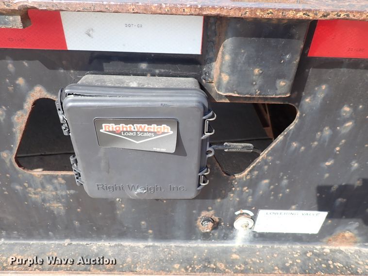 image for item DL7663 2005 Trail King TK70HT-482  drop deck equipment trailer