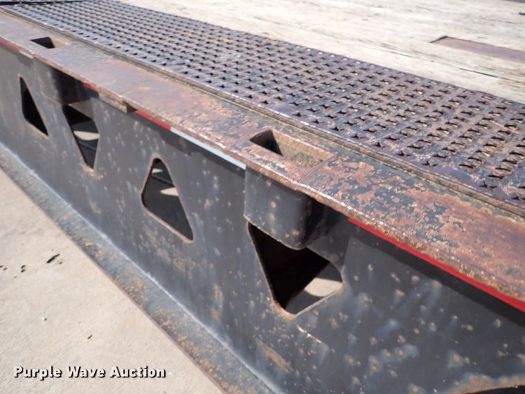 image for item DL7663 2005 Trail King TK70HT-482  drop deck equipment trailer