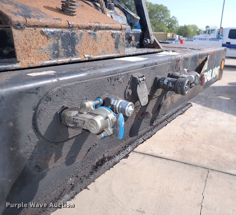 image for item DL7663 2005 Trail King TK70HT-482  drop deck equipment trailer