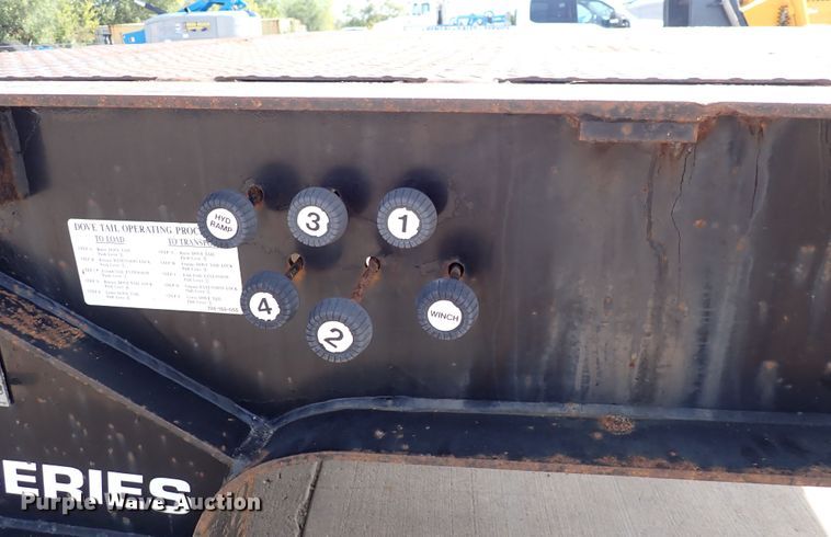 image for item DL7663 2005 Trail King TK70HT-482  drop deck equipment trailer