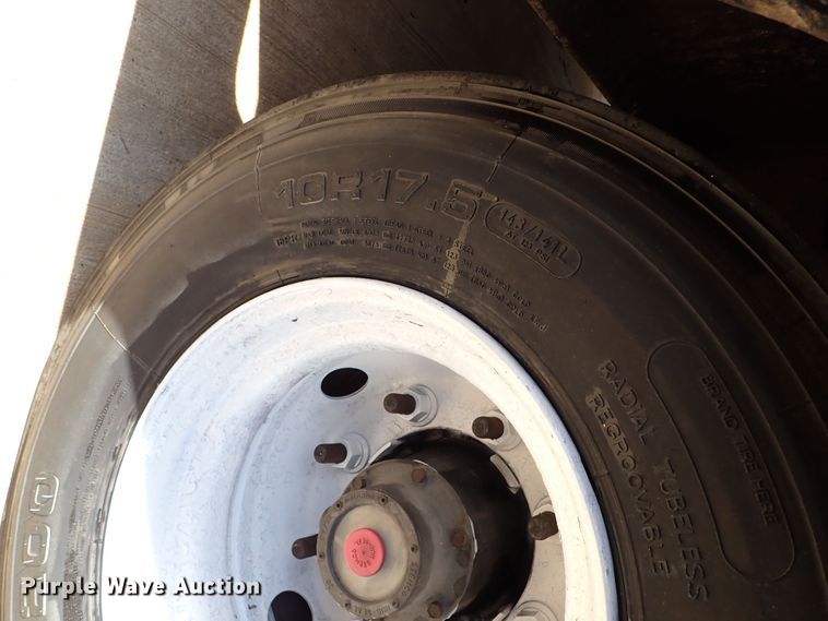 image for item DL7663 2005 Trail King TK70HT-482  drop deck equipment trailer