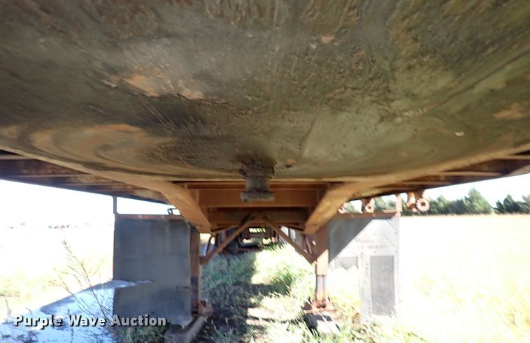 image for item DL7697 1977 Wilson  flatbed hay trailer