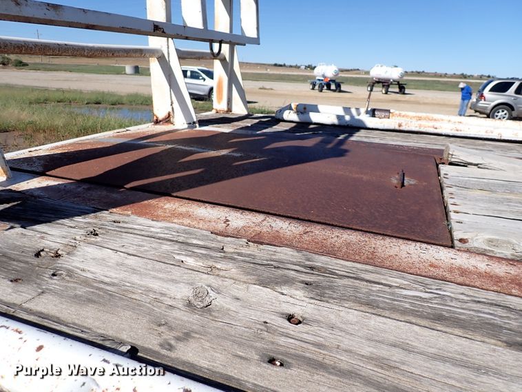 image for item DL7697 1977 Wilson  flatbed hay trailer