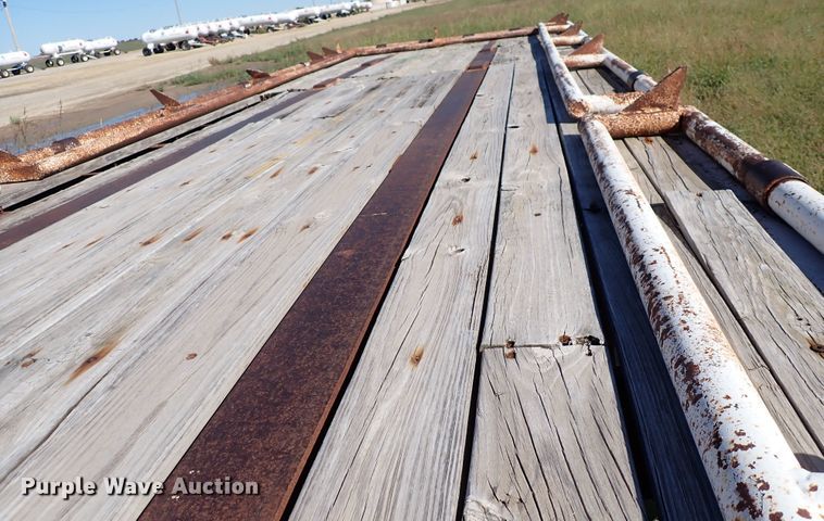 image for item DL7697 1977 Wilson  flatbed hay trailer