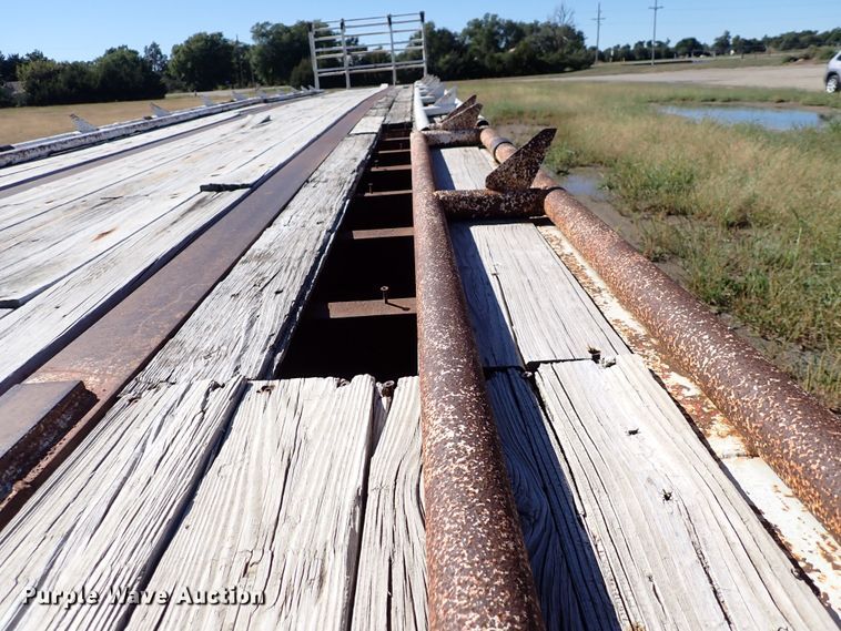 image for item DL7697 1977 Wilson  flatbed hay trailer