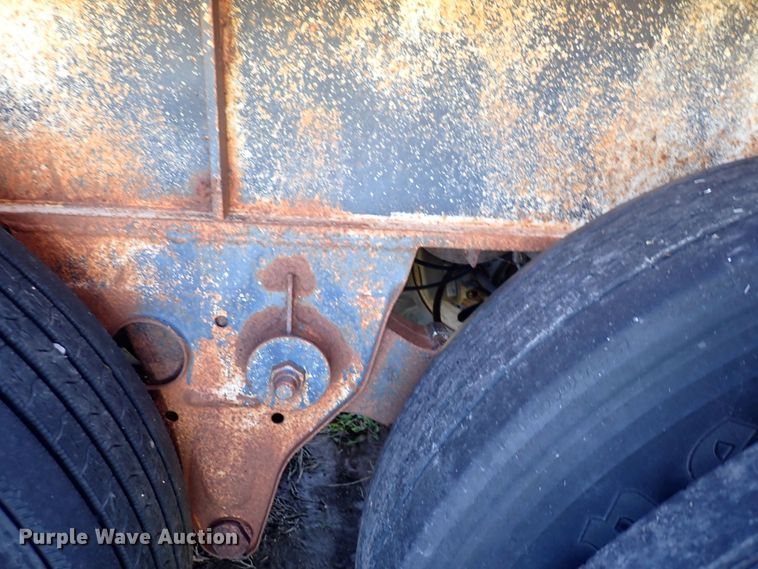 image for item DL7697 1977 Wilson  flatbed hay trailer