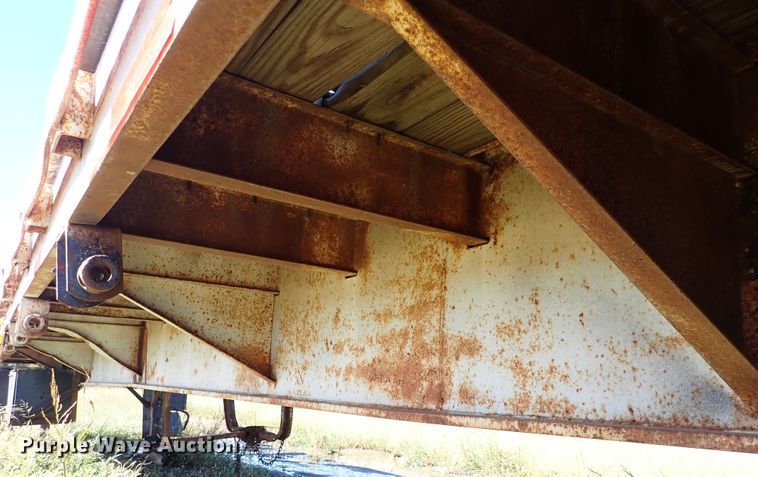 image for item DL7697 1977 Wilson  flatbed hay trailer