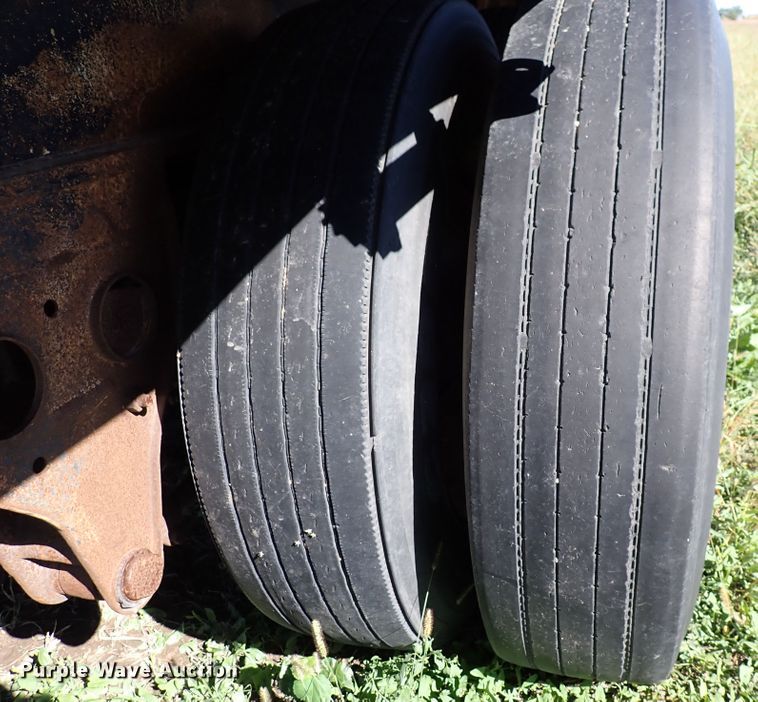 image for item DL7697 1977 Wilson  flatbed hay trailer