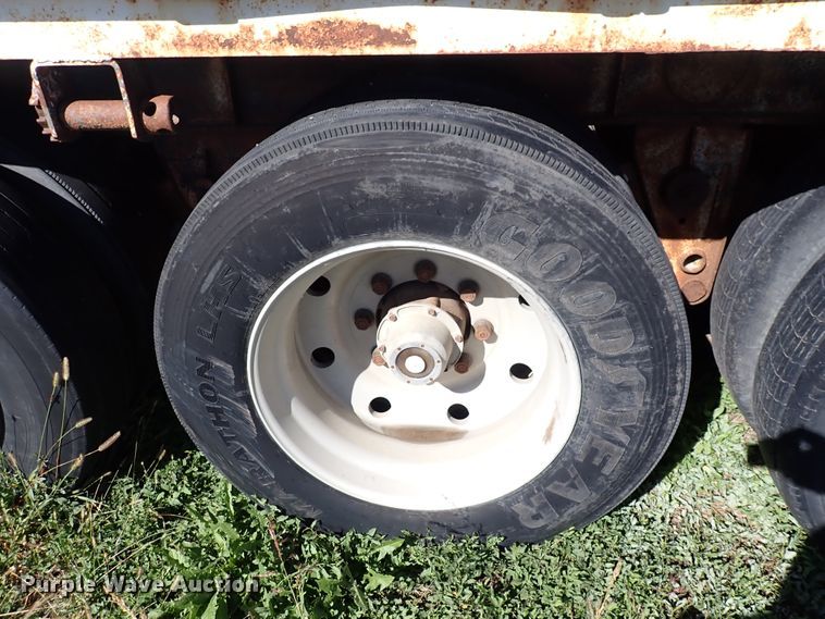 image for item DL7697 1977 Wilson  flatbed hay trailer