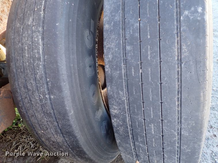 image for item DL7697 1977 Wilson  flatbed hay trailer