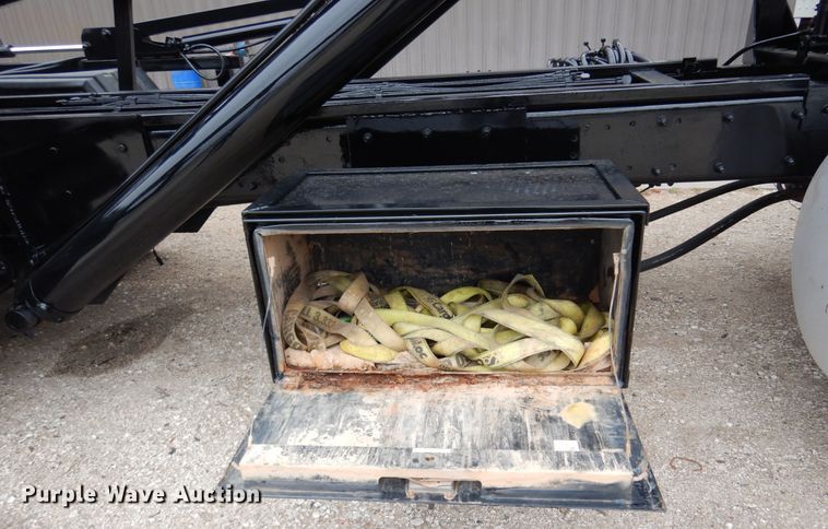 image for item DM5205 2006 Kenworth T800  roll-off container truck