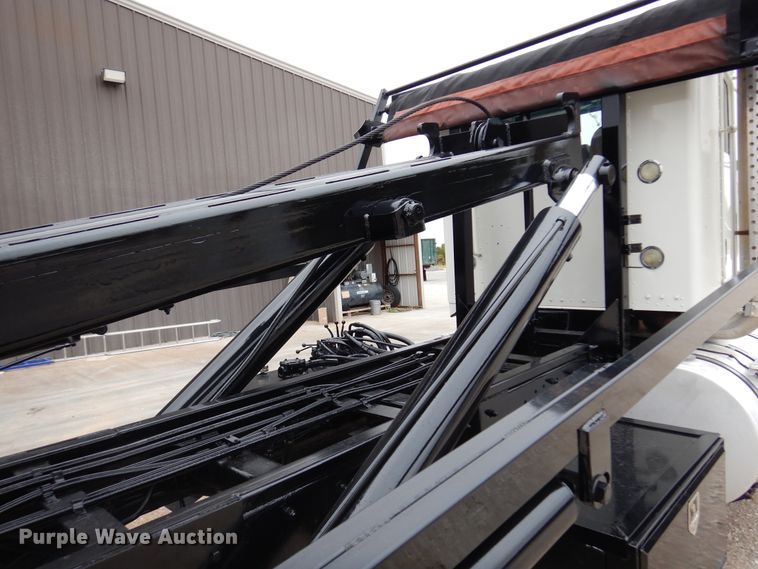 image for item DM5205 2006 Kenworth T800  roll-off container truck