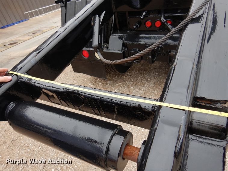 image for item DM5205 2006 Kenworth T800  roll-off container truck