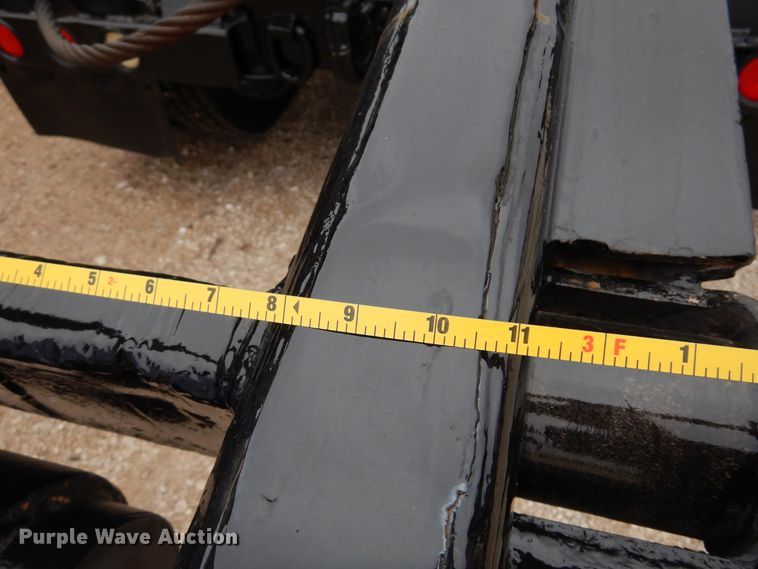 image for item DM5205 2006 Kenworth T800  roll-off container truck