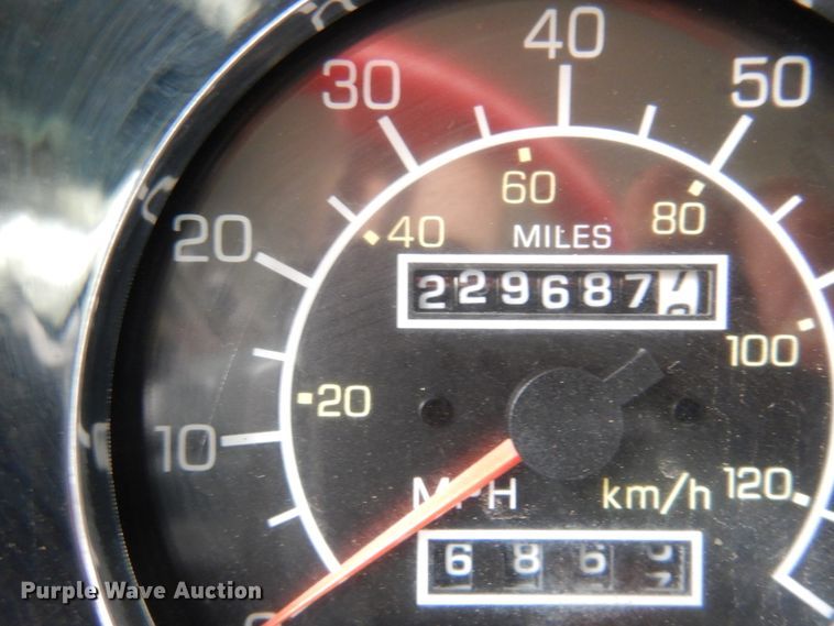 image for item DM5205 2006 Kenworth T800  roll-off container truck