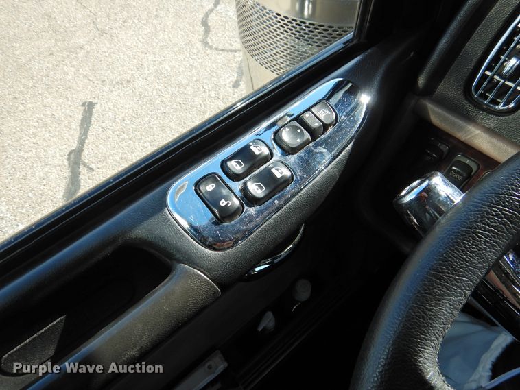 image for item DM8991 2014 Peterbilt 388  semi truck