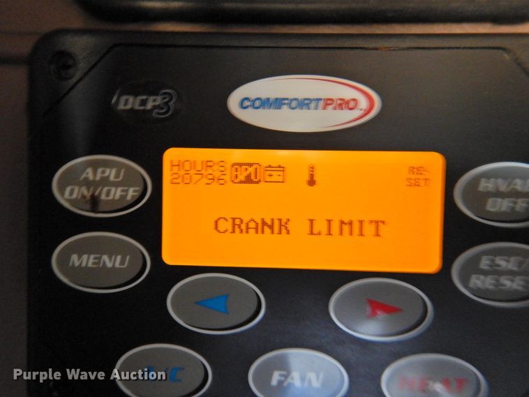 image for item DM8991 2014 Peterbilt 388  semi truck