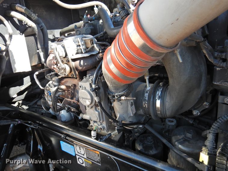 image for item DM8991 2014 Peterbilt 388  semi truck