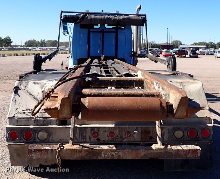 image for item DN2164 2007 Sterling LT9500  roll-off container truck