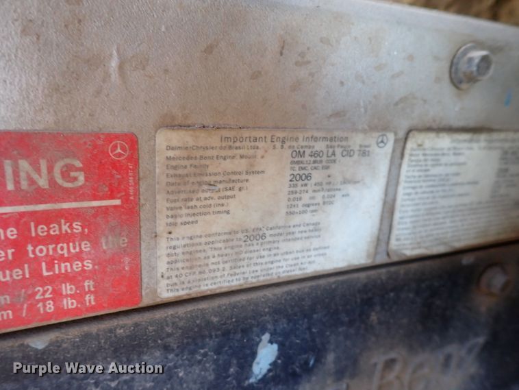 image for item DN2164 2007 Sterling LT9500  roll-off container truck