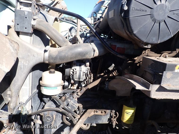 image for item DN2164 2007 Sterling LT9500  roll-off container truck