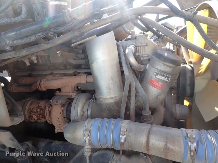 image for item DN2164 2007 Sterling LT9500  roll-off container truck