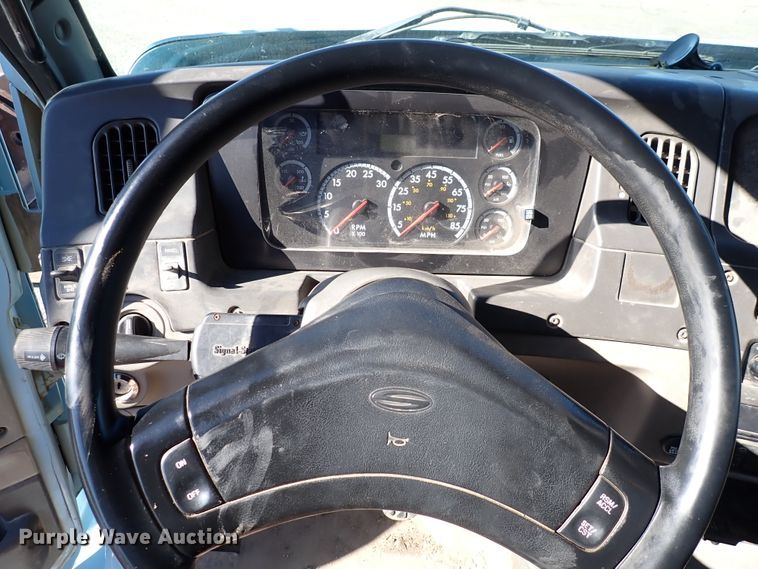 image for item DN2164 2007 Sterling LT9500  roll-off container truck