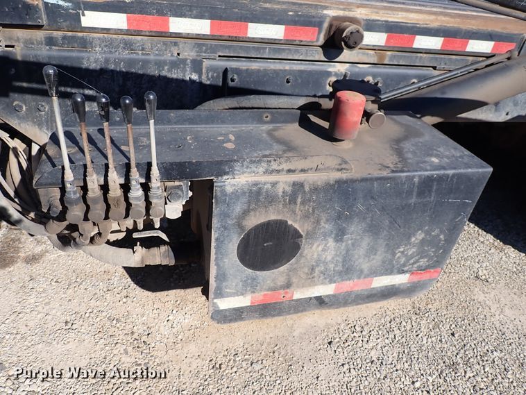 image for item DN2164 2007 Sterling LT9500  roll-off container truck