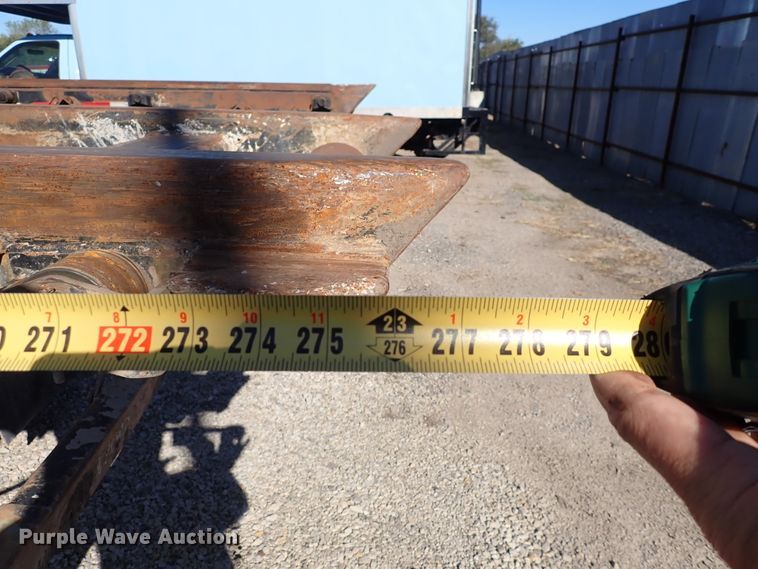 image for item DN2164 2007 Sterling LT9500  roll-off container truck