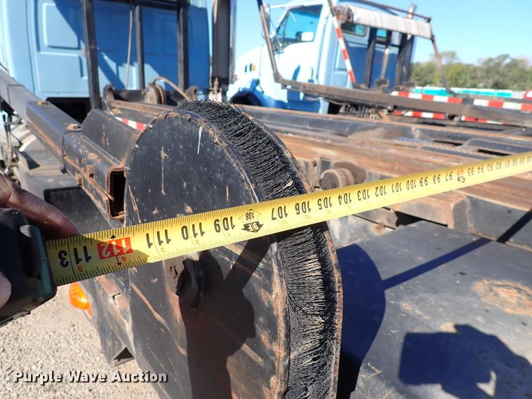 image for item DN2164 2007 Sterling LT9500  roll-off container truck