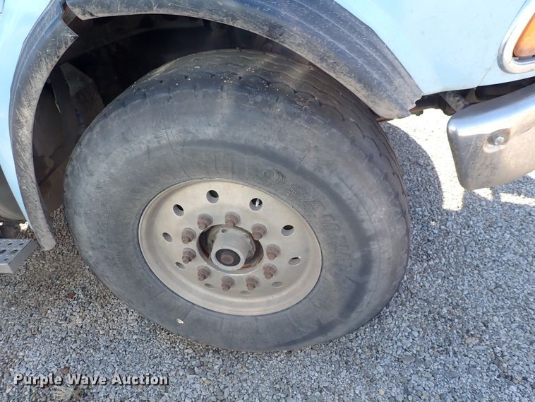 image for item DN2164 2007 Sterling LT9500  roll-off container truck