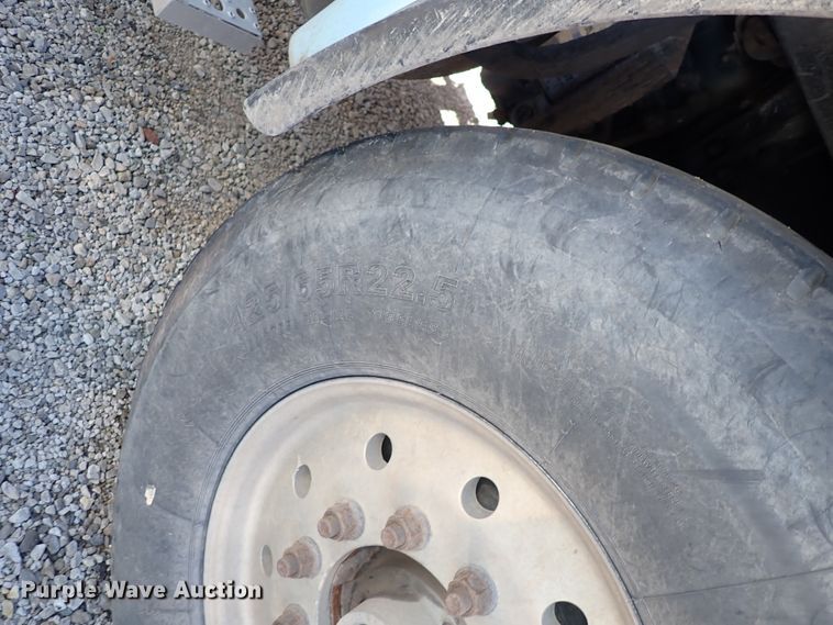 image for item DN2164 2007 Sterling LT9500  roll-off container truck