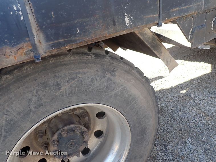 image for item DN2164 2007 Sterling LT9500  roll-off container truck