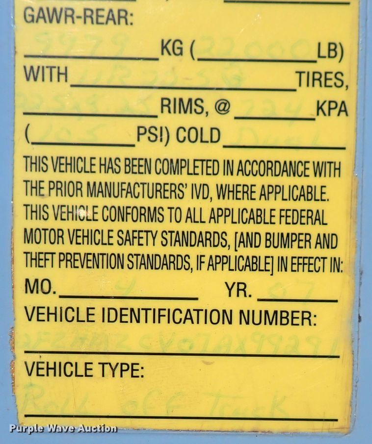 image for item DN2164 2007 Sterling LT9500  roll-off container truck