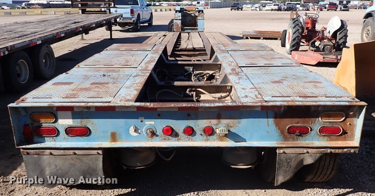 image for item DN2169 2005 Trail-Eze TE100DG24  lowboy equipment trailer