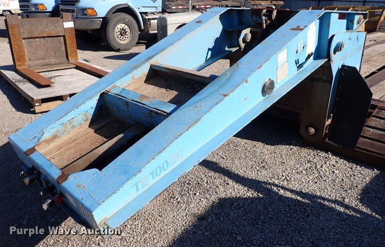 image for item DN2169 2005 Trail-Eze TE100DG24  lowboy equipment trailer